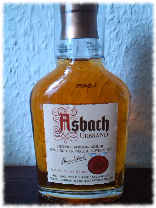 asbachurbrand-flasche