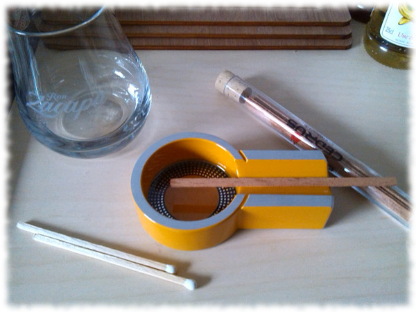 cocktail-smoking-detail1