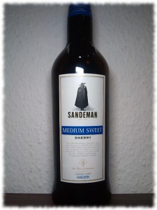 sandemanmediumgoldensherry-flasche
