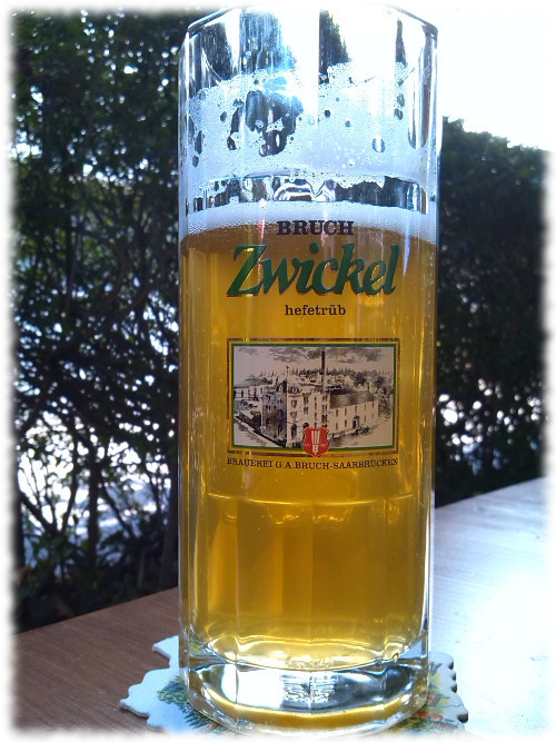 Bruch Zwickel im Biergarten