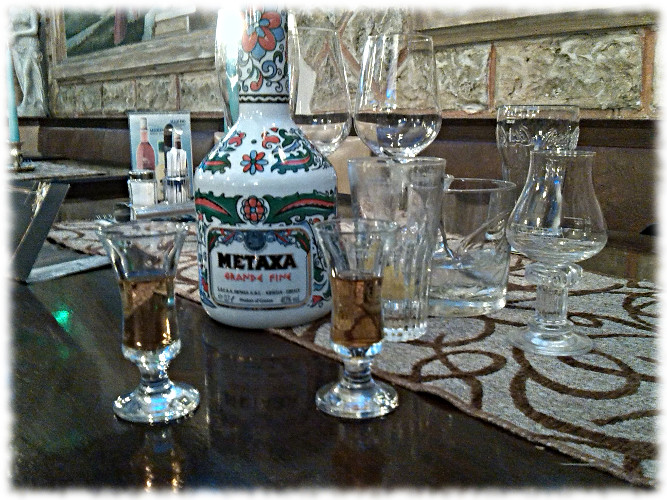 Spirituosenverkostung beim Griechen