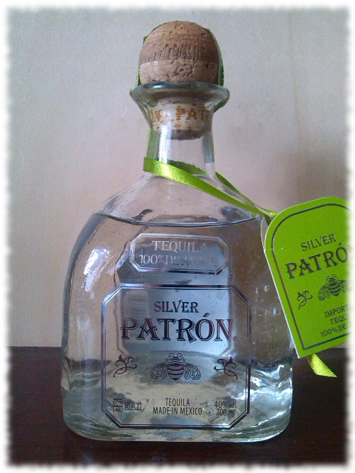 Patrón Tequila Blanco Flasche