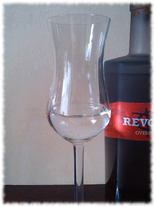 Revolte Overproof Glas