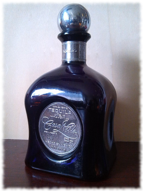 Casa Noble Tequila Añejo Flasche