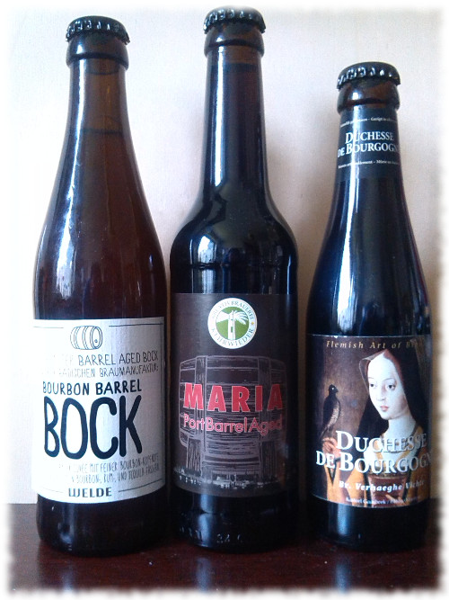 Drei fassgereifte Biere Flaschen