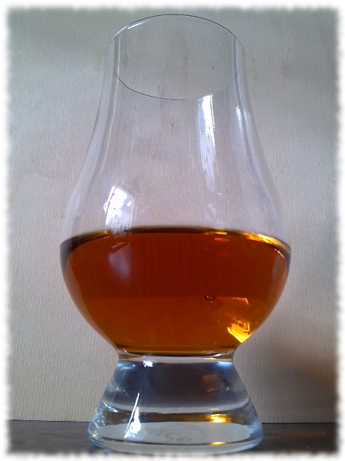 Noah's Mill Small Batch Boutique Bourbon Glas