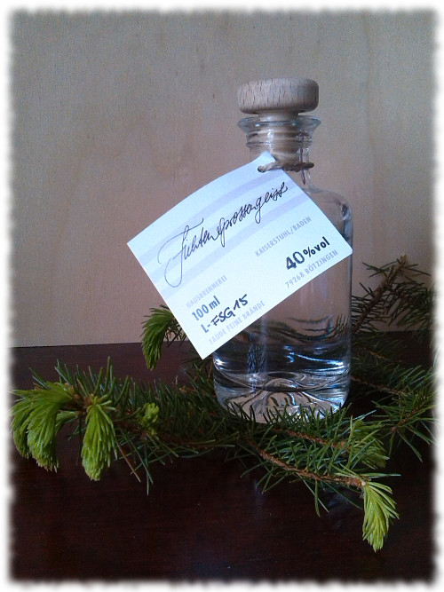 Faude Feine Brände Fichtensprossengeist Flasche