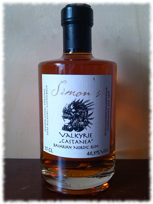 Simon's Valkyrie Castanea Bavarian Nordic Rum Flasche