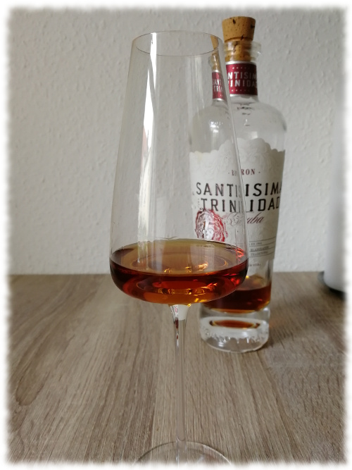 Ron Santisima Trinidad de Cuba 15 Años Glas
