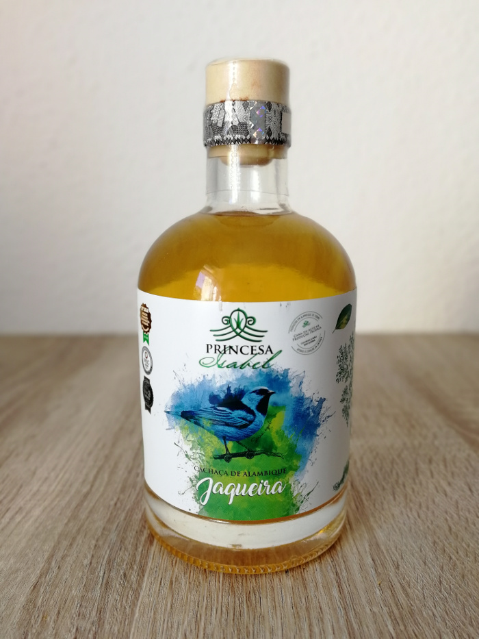Princesa Isabel Cachaça Armazenada em Jaqueira