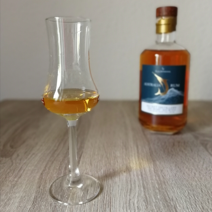 Rum Artesanal Australia Rum Secret Distillery Glas