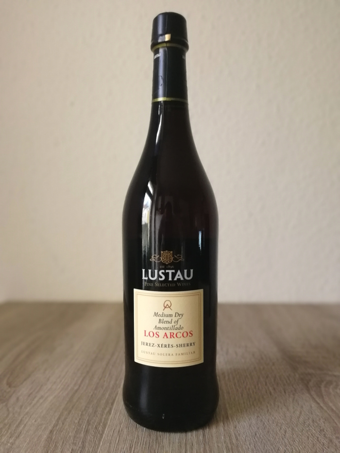 Lustau Los Arcos Medium Dry Amontillado Sherry