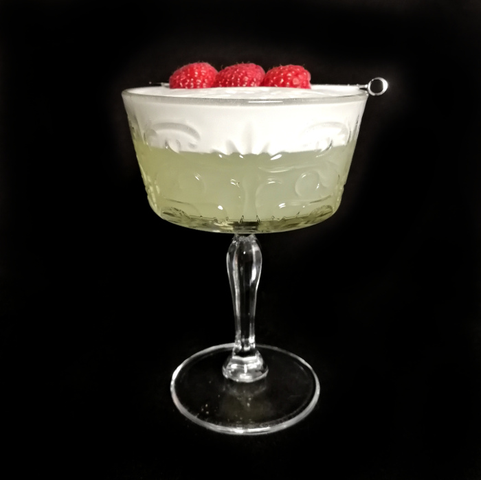 Himbeer Silver Fizz Cocktail