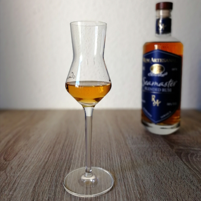 Rum Artesanal Burke’s Seamaster Blended Rum Glas