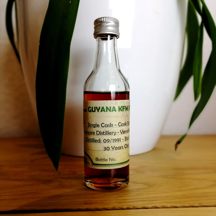 Flensburg Rum Company Guyana KFM Rum 1991-2021