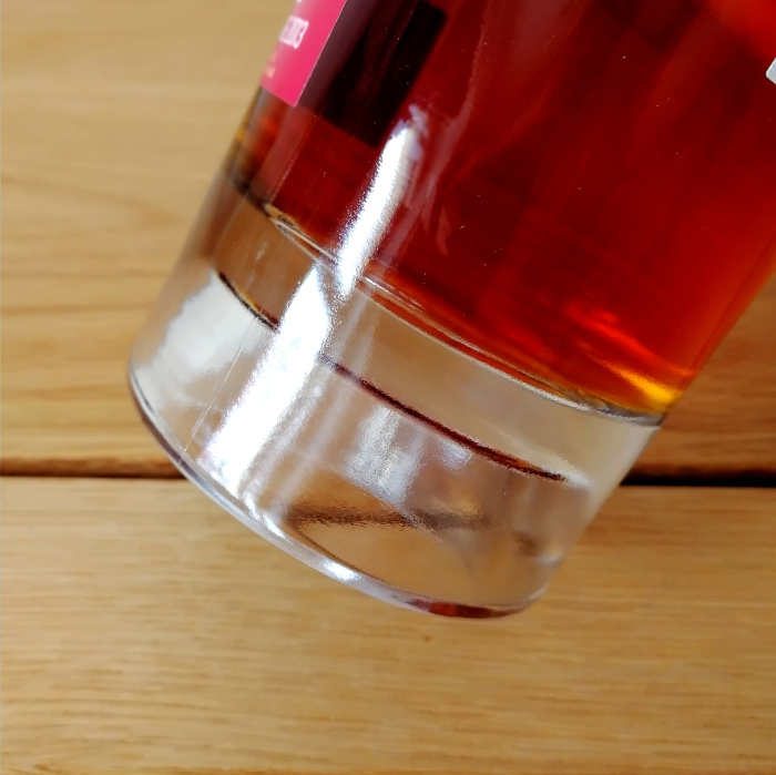 Worthy Park Special Cask Release Quatre Vins Glasboden