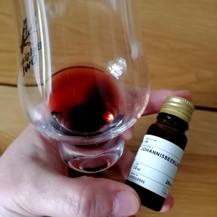 DSM Destillat No. 930 Apotheker's Johannisbeerlikör