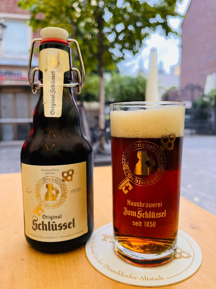 Düsseldorf Original Schlüssel vor Ort 2