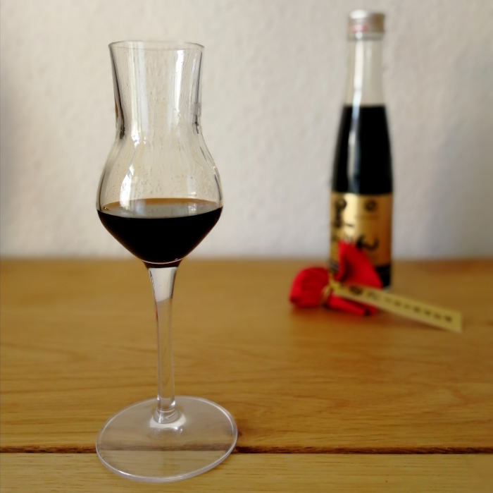 20 Years aged Black Mirin (Kuro 20 Hon Mirin) (弐拾年熟成 黒みりん) Glas