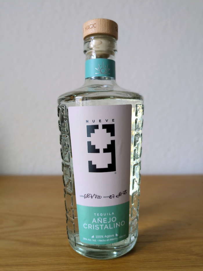 Tequila Nueve Cristalino