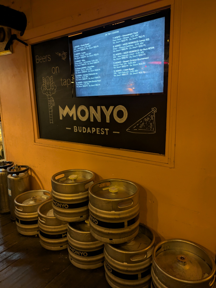 Monyo Tap House Budapest 2