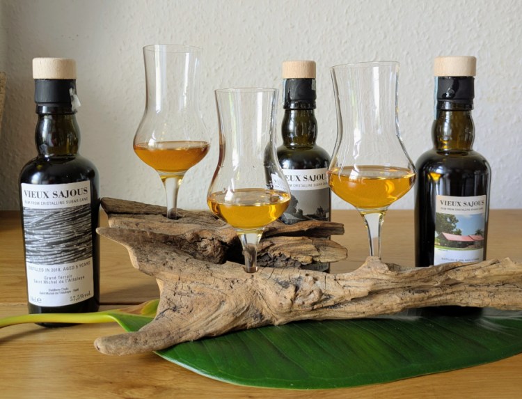 Vieux Sajous Aged 5 Years Vintages 1998, 1999, 2000 Glas